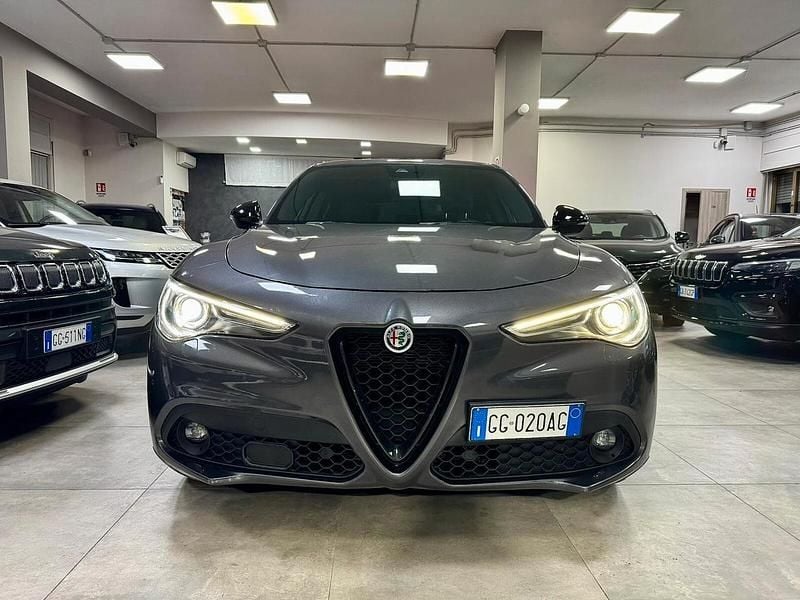 Usata Alfa Romeo Stelvio Veloce 210 CV (154 kW) 2021 Grigio SUV