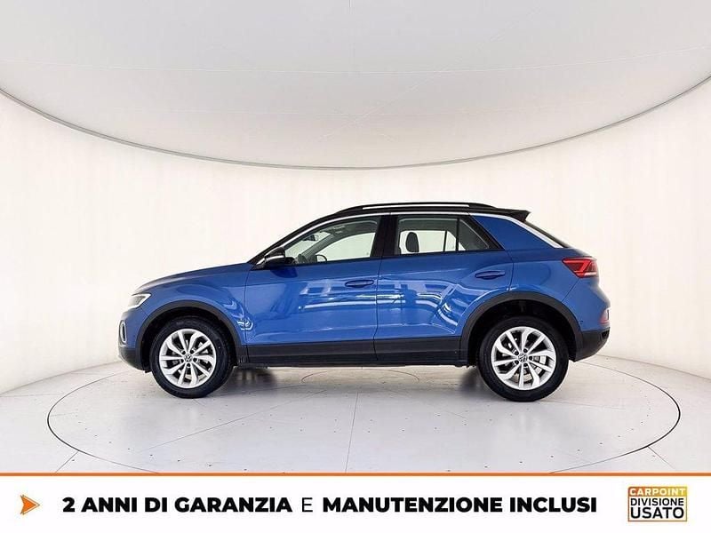 Usata VW T-Roc Life 110 CV (80 kW) 2023 Blu SUV
