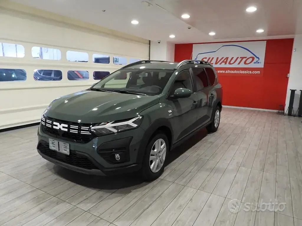 Nieuw Dacia Jogger Essentiel 101 PK (74 kW) 2026 Wit MPV