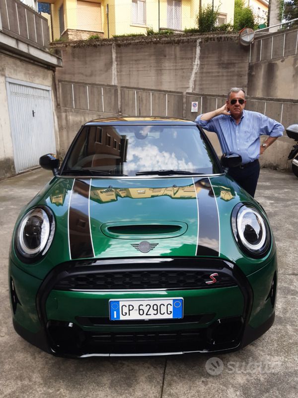 Usata Mini Cooper S 88 CV (64 kW) 2023 Verde Utilitaria