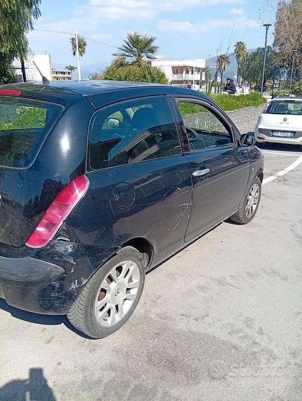 Usata Lancia Ypsilon 2006 Utilitaria