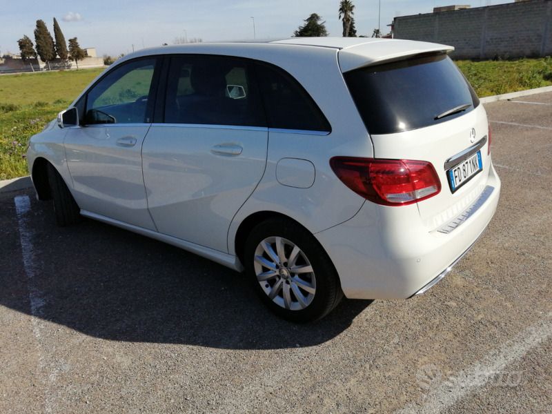 Usata 2016 Mercedes B180 Monovolume | 10.000 € (Super prezzo) - Immagine 1/4