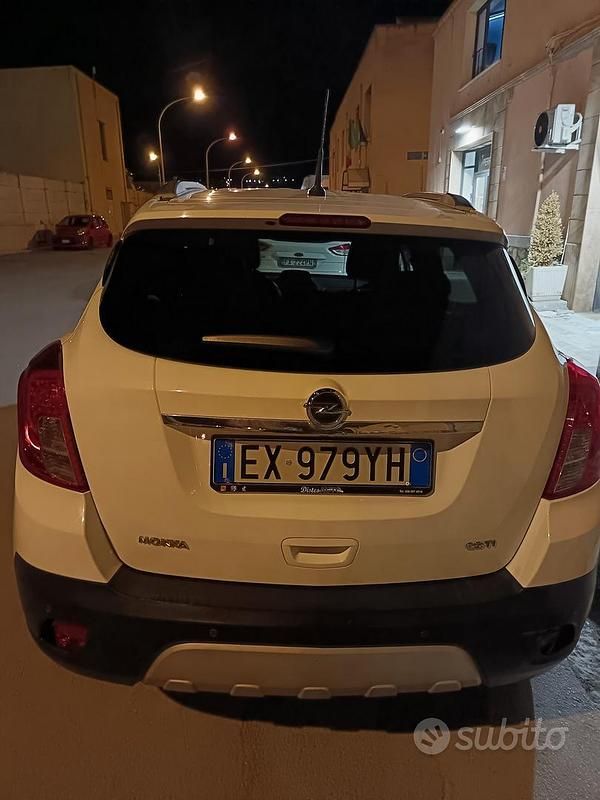 Usata Opel Mokka Cosmo 130 CV (95 kW) 2015 Bianco SUV