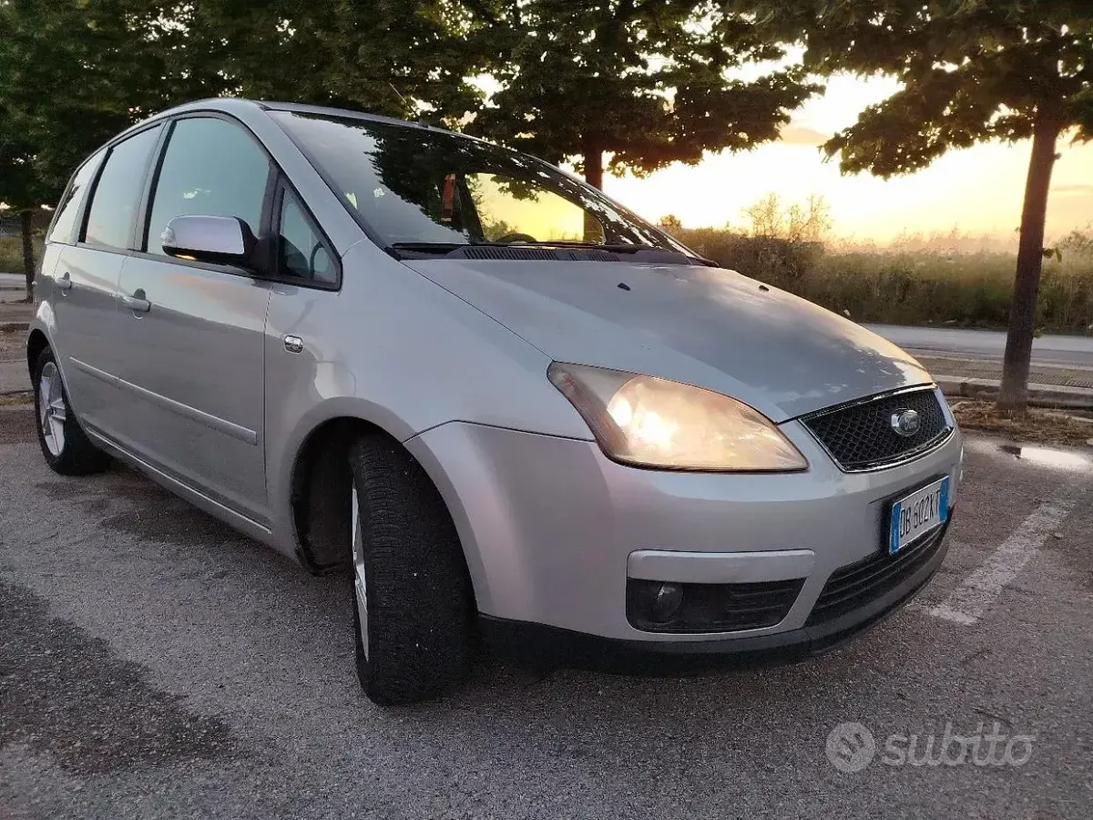 Usata Ford C-MAX Ghia 90 CV (66 kW) 2006 Monovolume