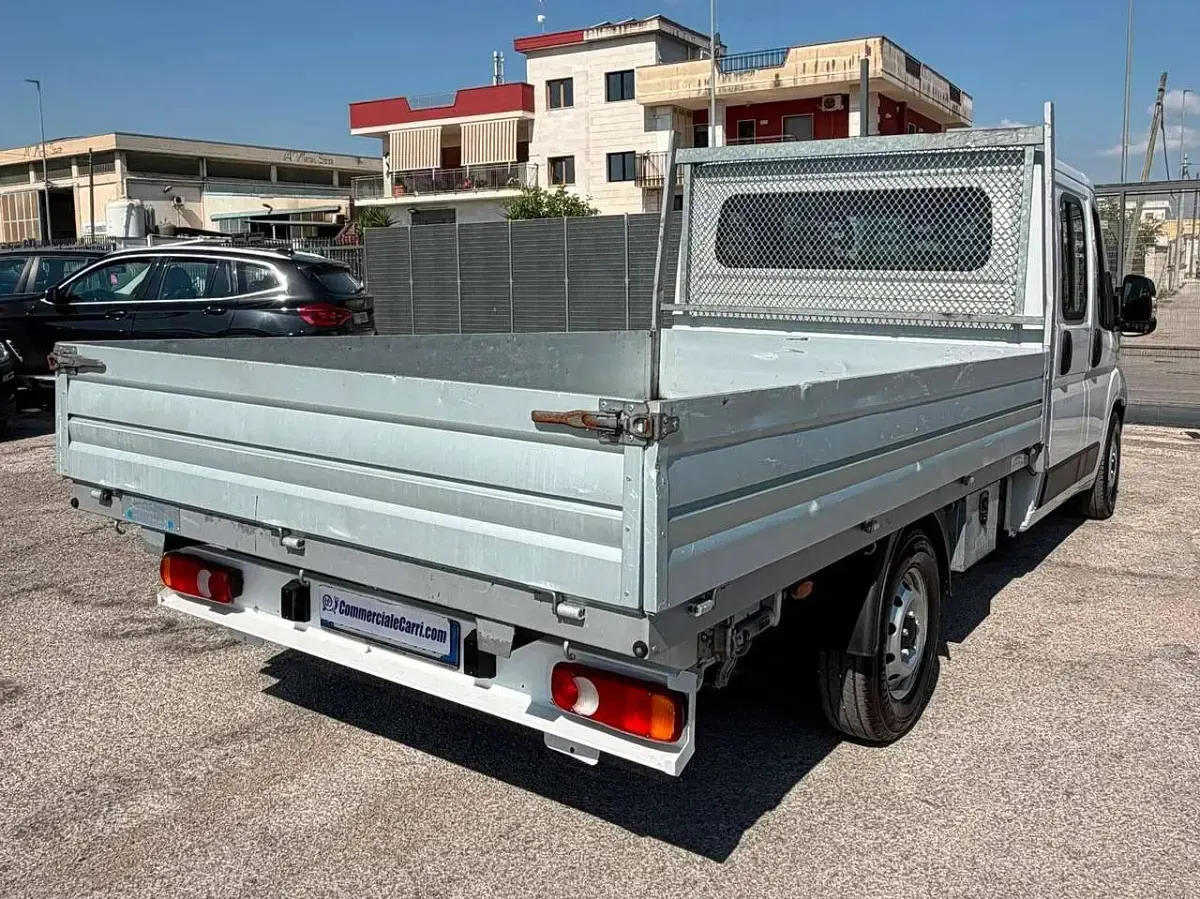 Usata Fiat Ducato 140 CV (102 kW) 2022 Bianco Furgone