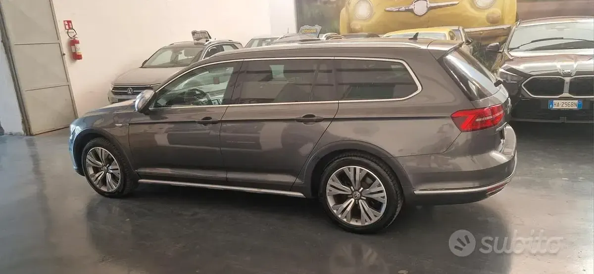 Usata VW Passat Alltrack 190 CV (139 kW) 2017 Grigio Station wagon