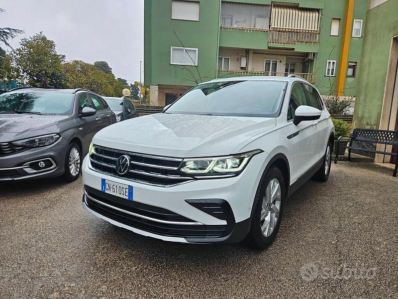 Usata VW Tiguan Elegance 150 CV (110 kW) 2023 Bianco SUV