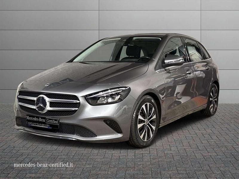 Grigio Usata 2022 Mercedes B180 Monovolume | 22.900 € (Ottimo prezzo) - Immagine 1/4