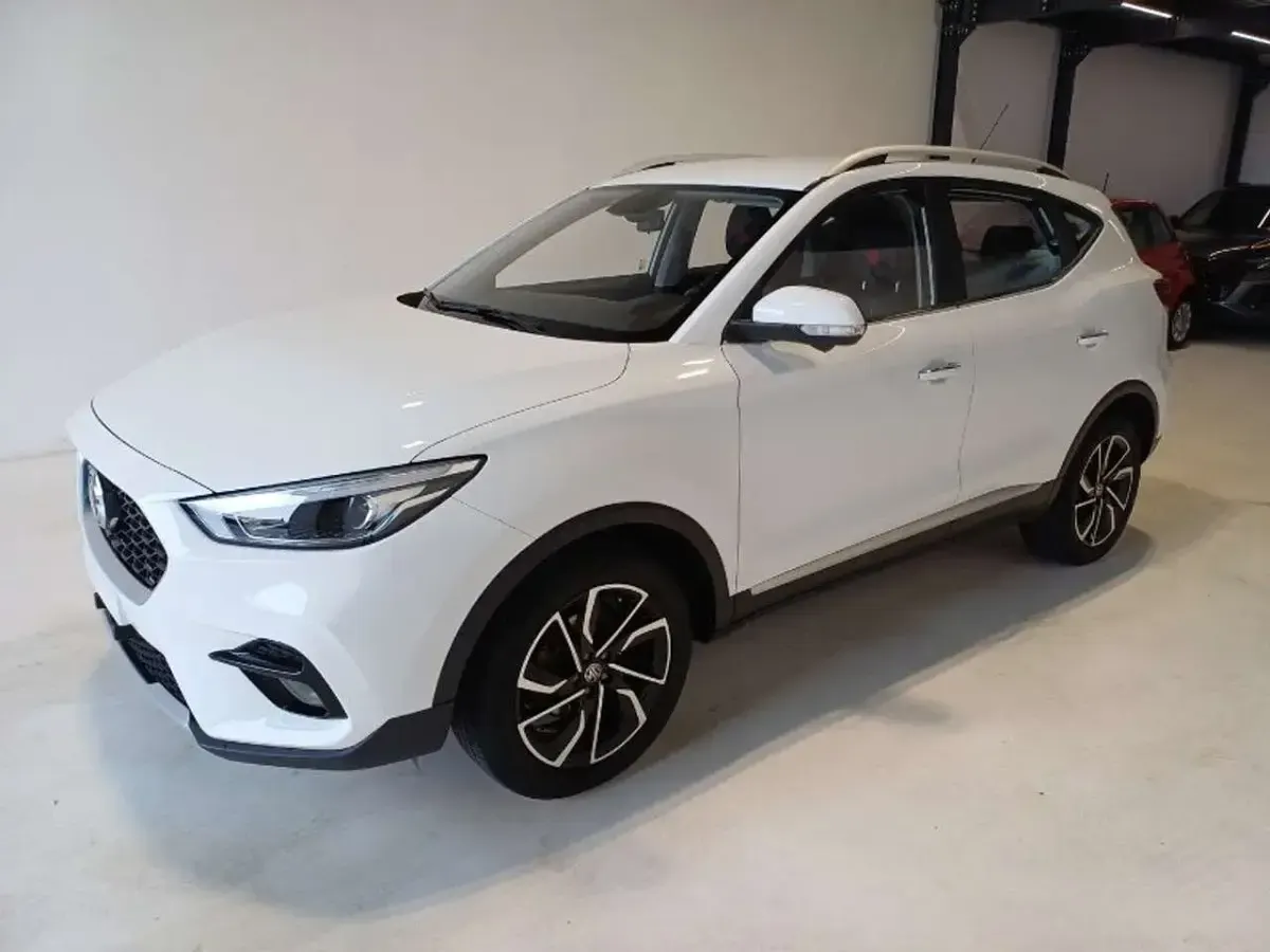 Usata MG ZS Luxury 106 CV (77 kW) 2024 Bianco SUV