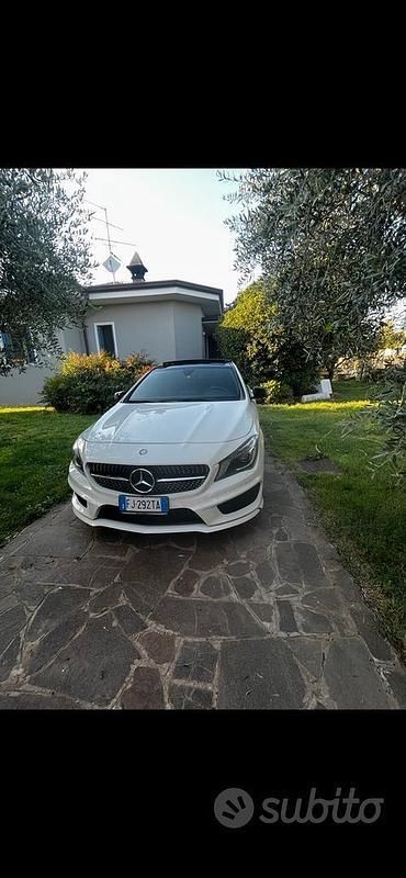 Usata Mercedes CLA220 Shooting Brake AMG 177 CV (130 kW) 2016 Bianco Station wagon