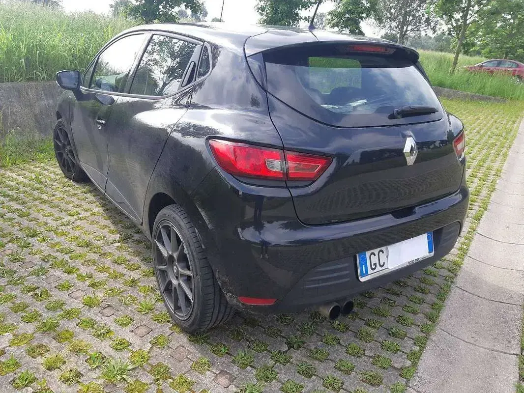 Usata Renault Clio IV Zen 76 CV (55 kW) 2019 Nero Berlina