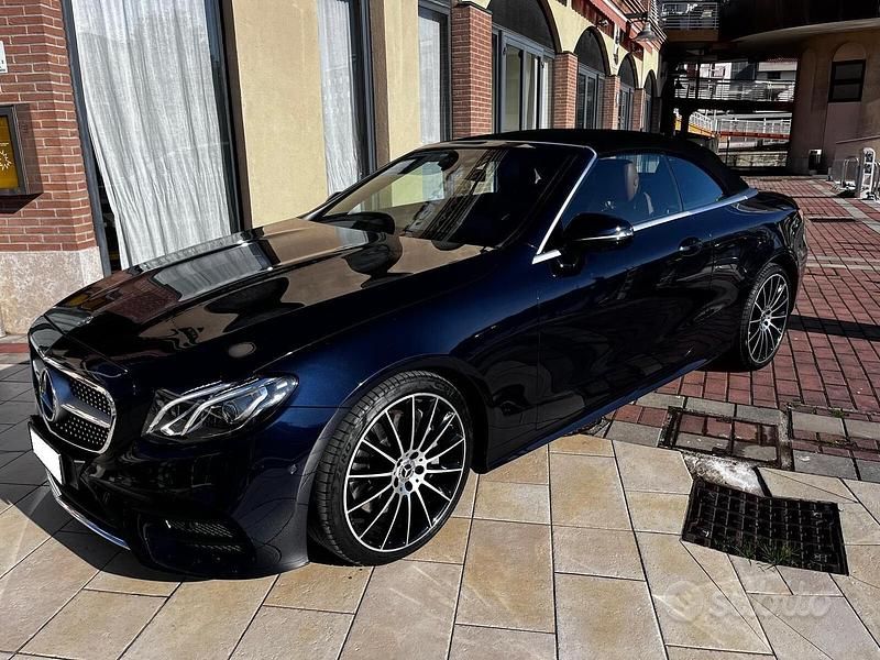 Usata Mercedes E350 258 CV (189 kW) 2018 Blu Cabrio