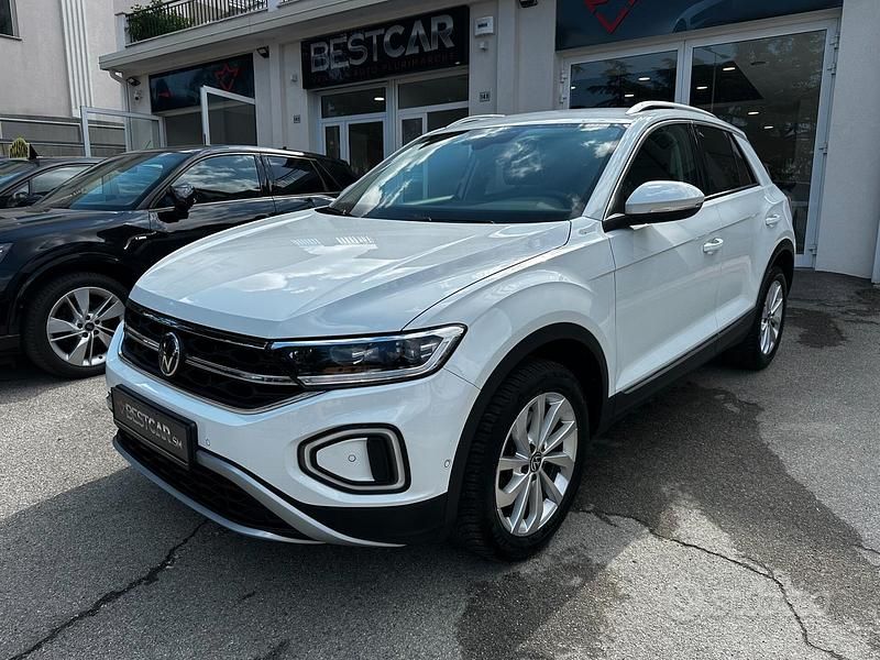 Usata VW T-Roc Style 150 CV (110 kW) 2024 Bianco SUV