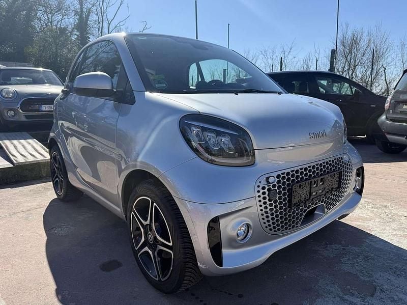 Usata Smart ForTwo Coupé Pulse 55 kW (75 CV) 2020 Argento Utilitaria