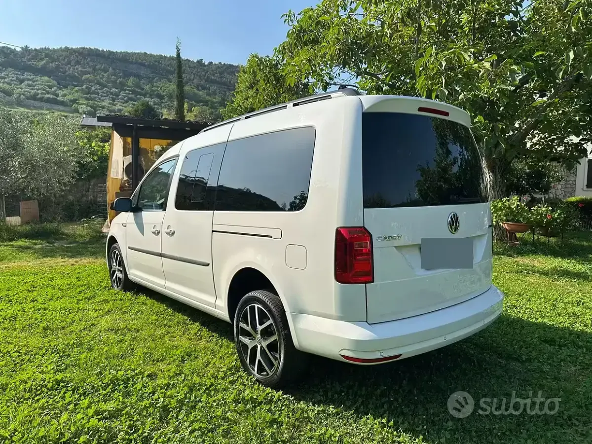 Usata VW Caddy 150 CV (110 kW) 2020 Bianco Monovolume