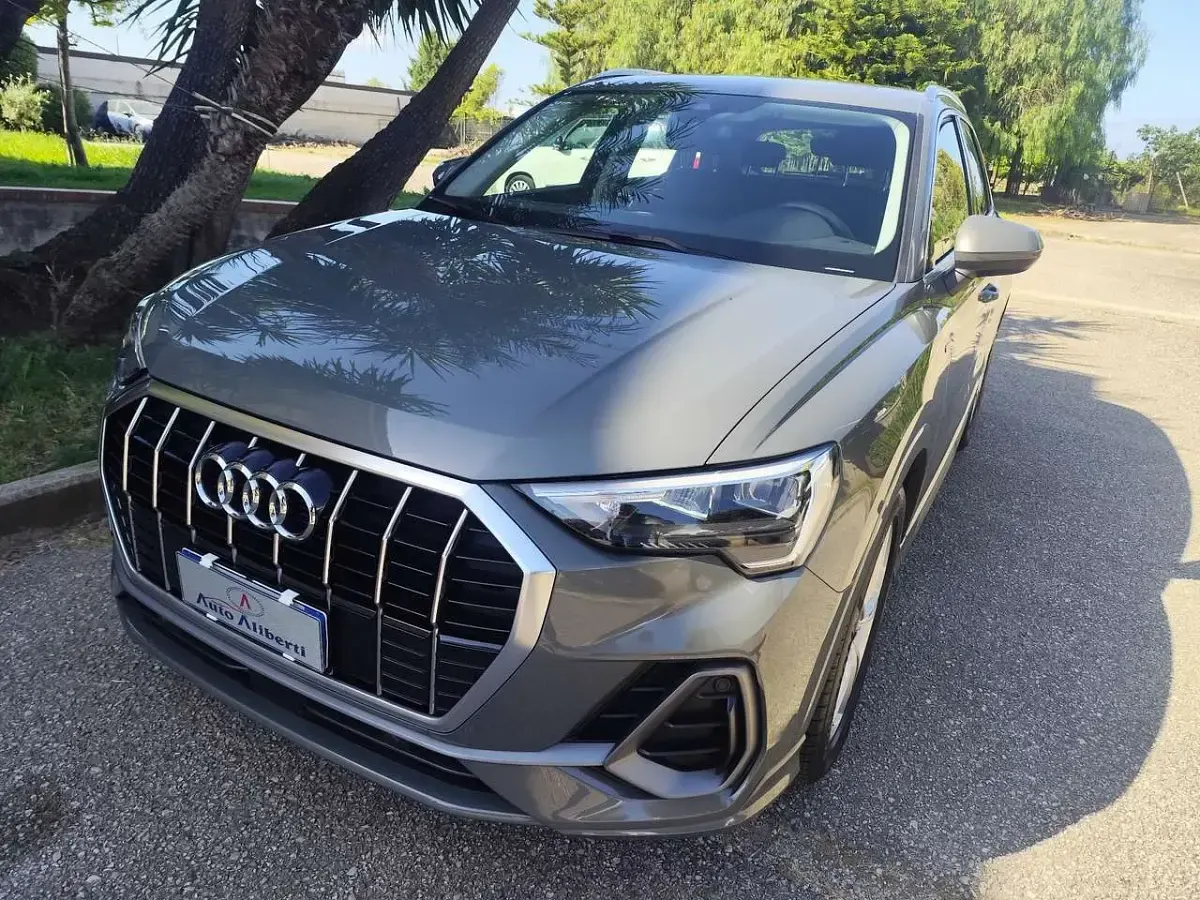 Usata Audi Q3 S-Line 150 CV (110 kW) 2022 Grigio SUV