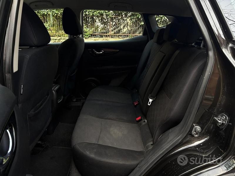 Usata Nissan Qashqai 131 CV (96 kW) 2017 Nero SUV