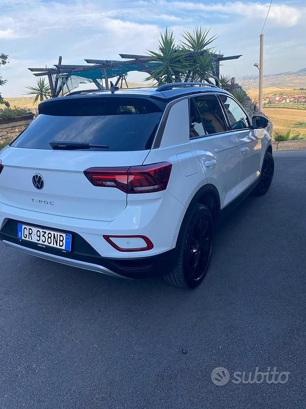 Usata VW T-Roc R-line 110 CV (80 kW) 2023 SUV