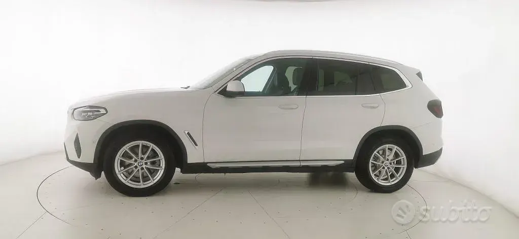 Usata BMW X3 Efficient Dynamics 190 CV (139 kW) 2024 Bianco SUV