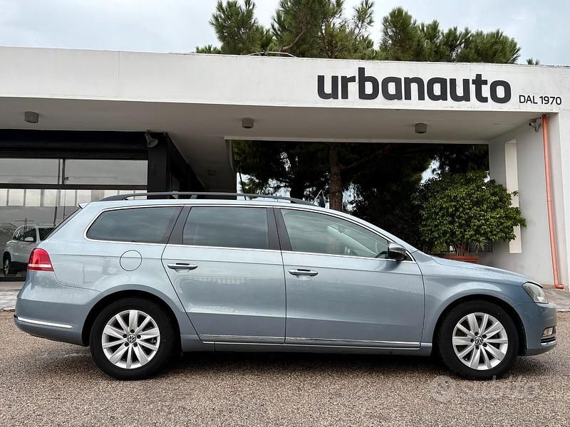 Usata VW Passat Comfortline 140 CV (102 kW) 2012 Blu Berlina