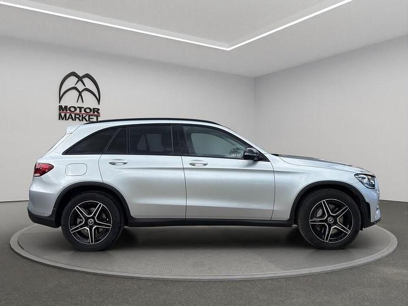 Usata Mercedes GLC300e Premium 258 CV (189 kW) 2020 Argento SUV