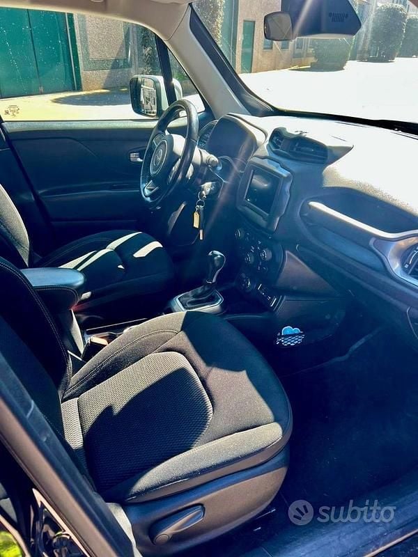 Usata Jeep Renegade Limited 140 CV (102 kW) 2018 Nero SUV