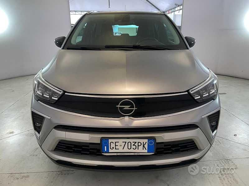 Usata Opel Crossland Ultimate 120 CV (88 kW) 2021 Grigio aluminio SUV