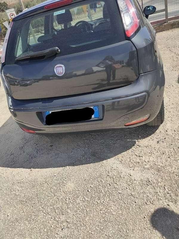 Usata Fiat Punto Evo Dynamic 77 CV (56 kW) 2012 Utilitaria