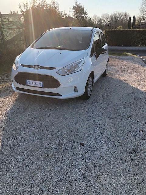 Usata Ford B-MAX 100 CV (73 kW) 2014 Bianco Monovolume