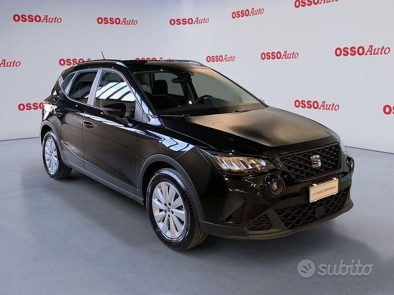 Begagnad Seat Arona Reference 95 HK (69 kW) 2025 Svart SUV