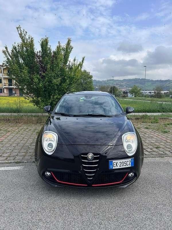 Usata Alfa Romeo MiTo 95 CV (69 kW) 2011 Nero Utilitaria