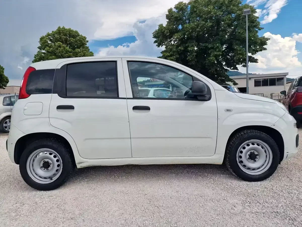 Usata Fiat Panda Pop 69 CV (50 kW) 2019 Bianco Utilitaria