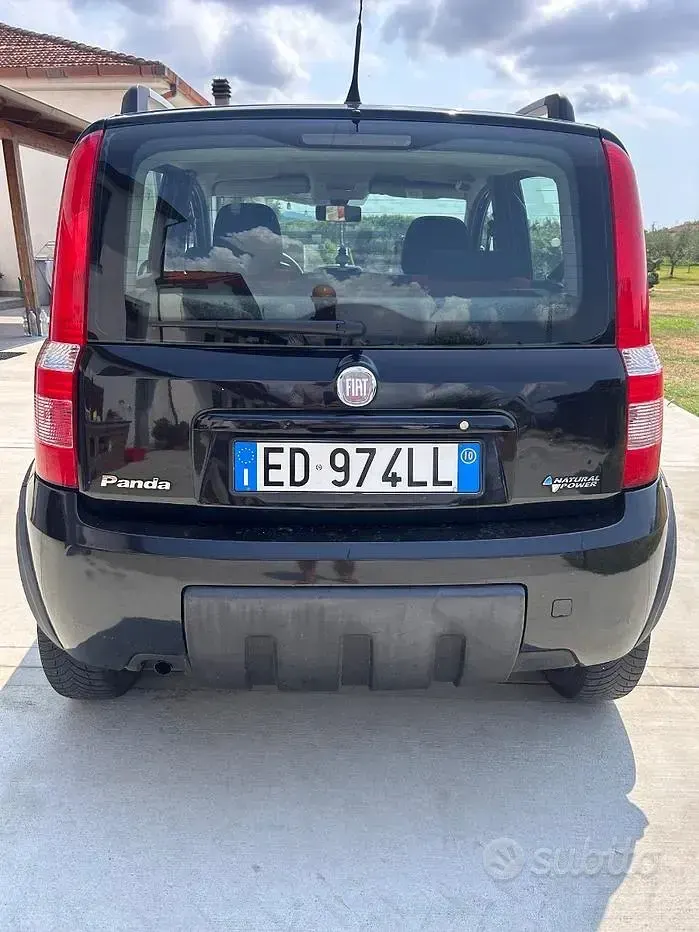 Usata Fiat Panda Climbing 60 CV (44 kW) 2010 Nero Utilitaria