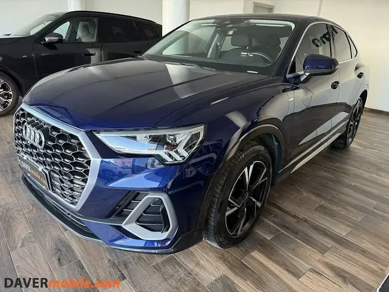 Usata Audi Q3 Sportback S-Line 150 CV (110 kW) 2021 Blu SUV
