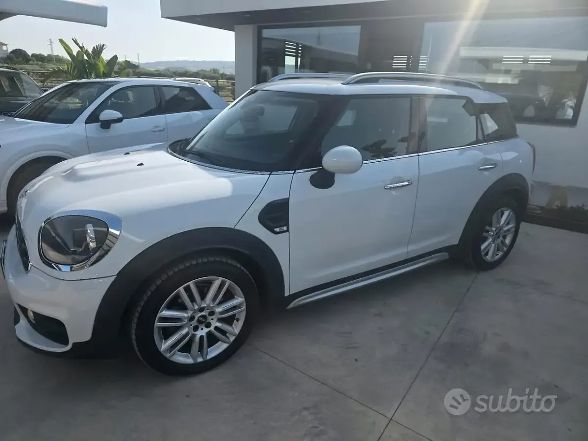 Usata Mini Cooper D Countryman Business 150 CV (110 kW) 2019 Bianco SUV