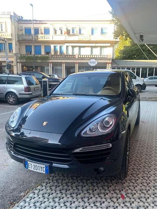 Nero Usata 2014 Porsche Cayenne SUV | 22.000 € (Super prezzo) - Immagine 1/4