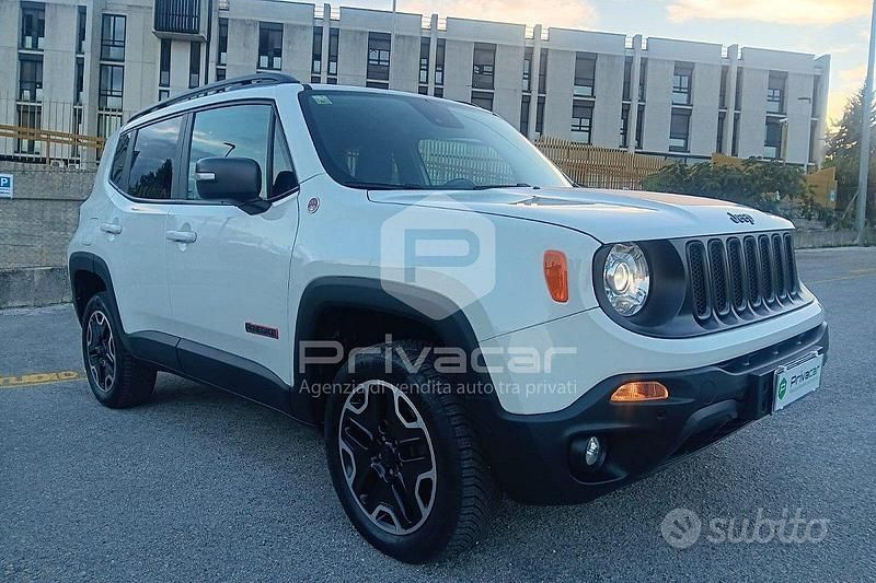 Usata Jeep Renegade Trailhawk 170 CV (125 kW) 2017 Bianco SUV