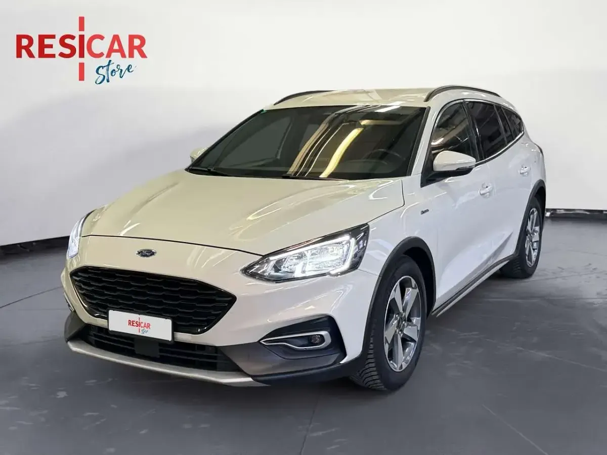 Usata Ford Focus 120 CV (88 kW) 2020 Bianco Station wagon