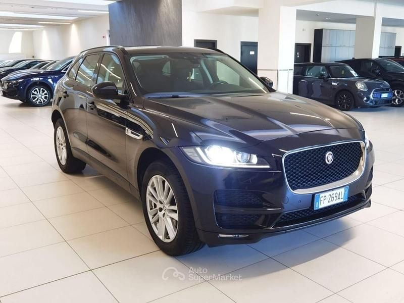 Usata Jaguar F-Pace Pure 180 CV (132 kW) 2018 Santorini black SUV