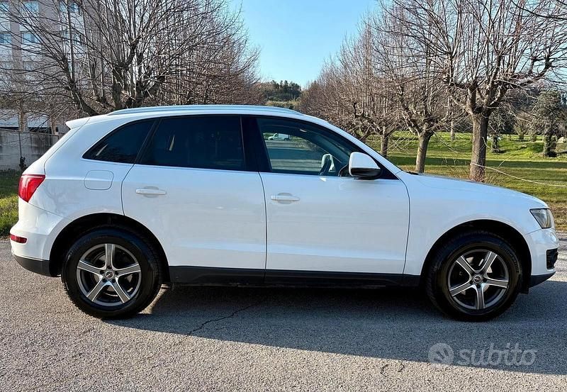 Usata Audi Q5 Advanced 170 CV (125 kW) 2011 Bianco SUV