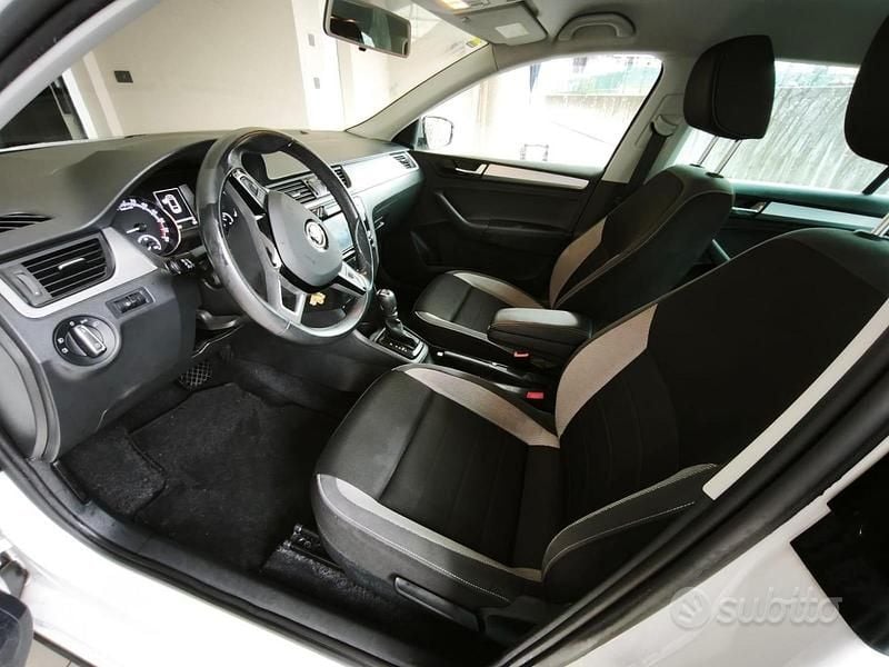 Usata Skoda Rapid 90 CV (66 kW) 2017 Bianco Utilitaria