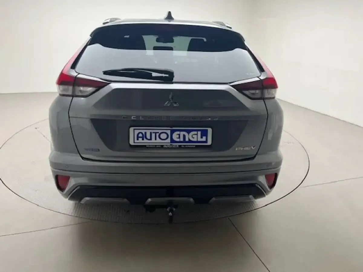 Usata Mitsubishi Eclipse Cross Select 178 CV (130 kW) 2024 Grigio SUV