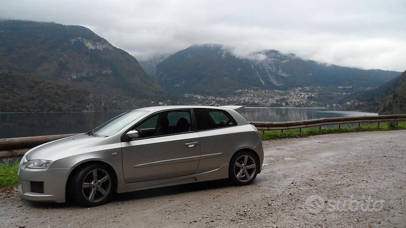 Usata Fiat Stilo Dynamic 116 CV (85 kW) 2002 Grigio Berlina