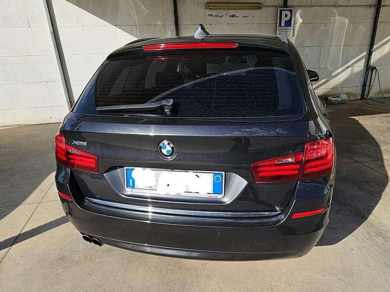 Usata BMW 520 Luxury Line 190 CV (139 kW) 2014 Grigio Station wagon
