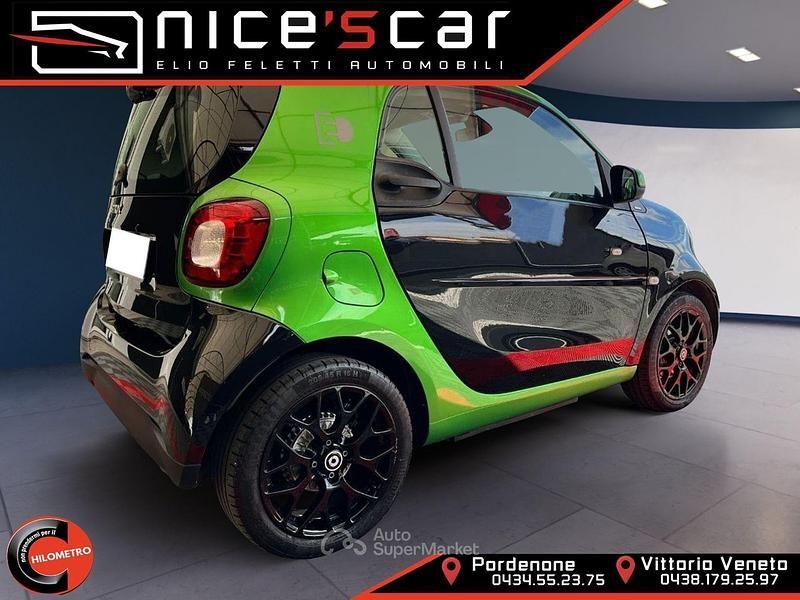 Usata Smart ForTwo Electric Drive Passion 60 kW (82 CV) 2018 Nero Utilitaria