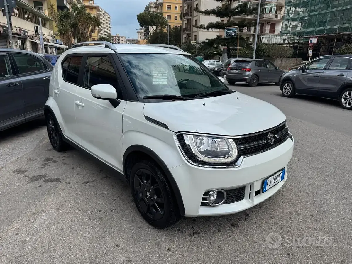Usata Suzuki Ignis 90 CV (66 kW) 2017 Bianco SUV