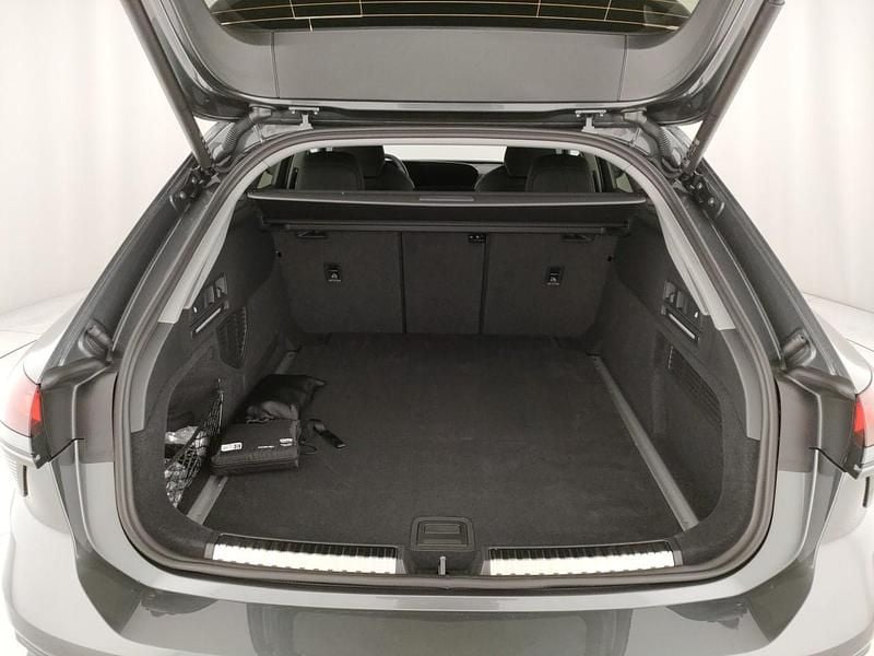 Nuova Audi A6 S-Line 204 CV (150 kW) 2025 Grigio Station wagon