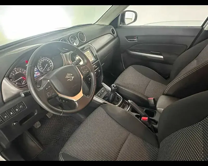 Usata Suzuki Vitara Cool 112 CV (82 kW) 2019 Grigio SUV