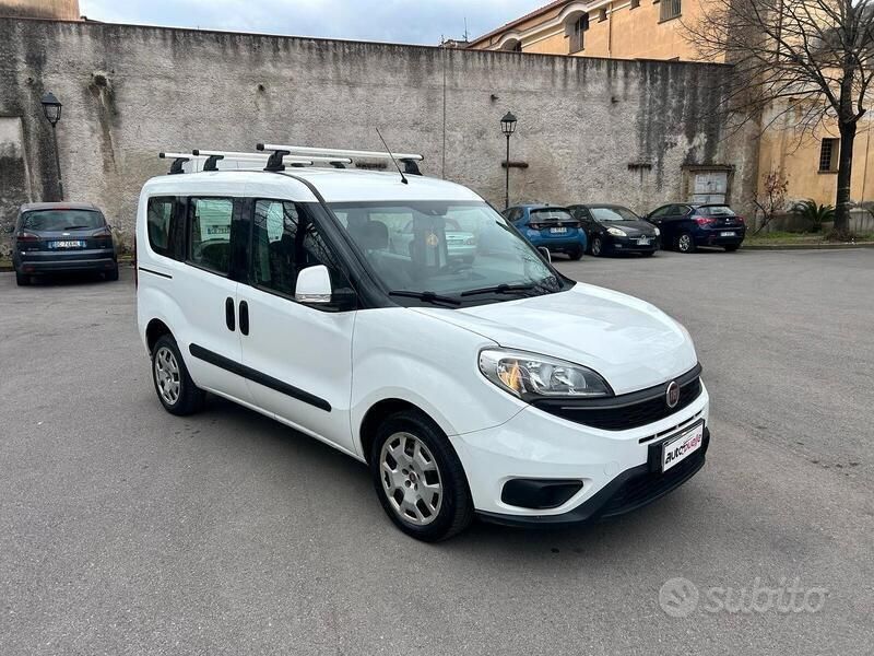 Bianco Usata 2016 Fiat Doblò Easy Monovolume | 9450 € (Buon prezzo) - Immagine 1/4