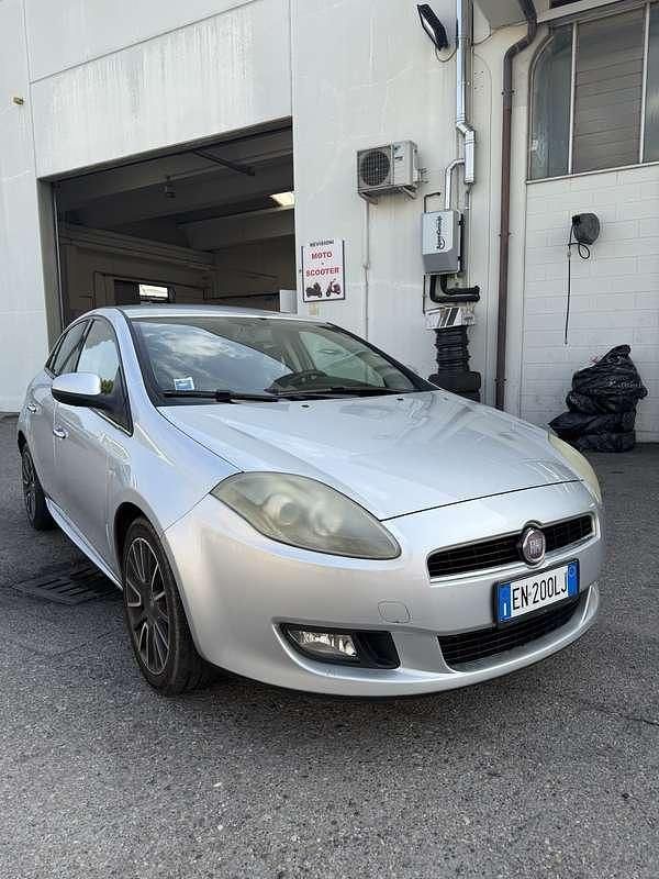 Usata Fiat Bravo Dynamic 105 CV (77 kW) 2012 Utilitaria